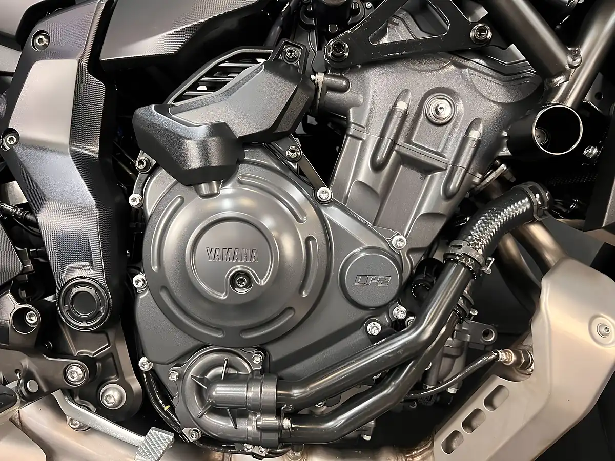 Used 2025 Yamaha MT-07 Hyper-Naked Blue - Interior and Exterior details 11