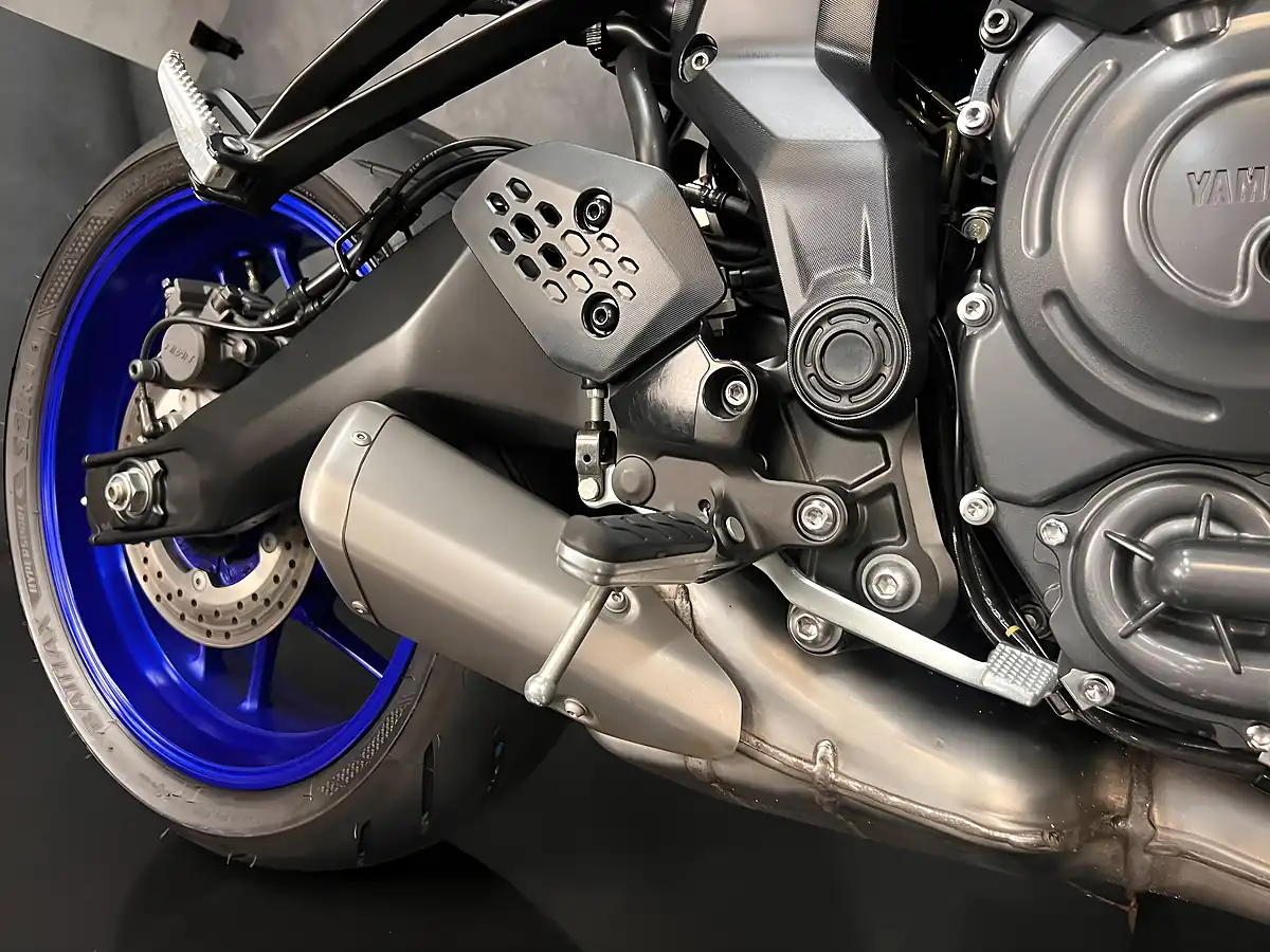 Used 2025 Yamaha MT-07 Hyper-Naked Blue - Interior and Exterior details 12
