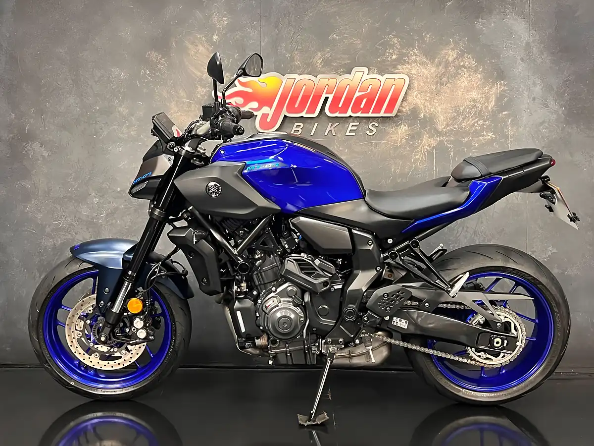 Used 2025 Yamaha MT-07 Hyper-Naked Blue - Interior and Exterior details 2