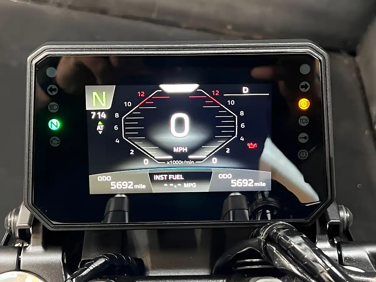 Used 2025 Yamaha MT-07 Hyper-Naked Blue - Interior and Exterior details 3