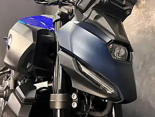 Used 2025 Yamaha MT-07 Hyper-Naked Blue - Interior and Exterior details 7
