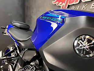 Used 2025 Yamaha MT-07 Hyper-Naked Blue - Interior and Exterior details 8