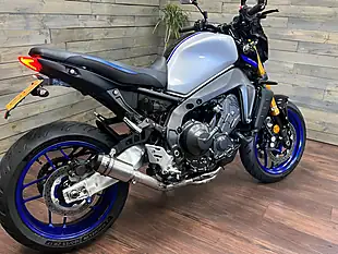 Used 2025 Yamaha MT-09 Sp Hyper-Naked Silver - Interior and Exterior details 5