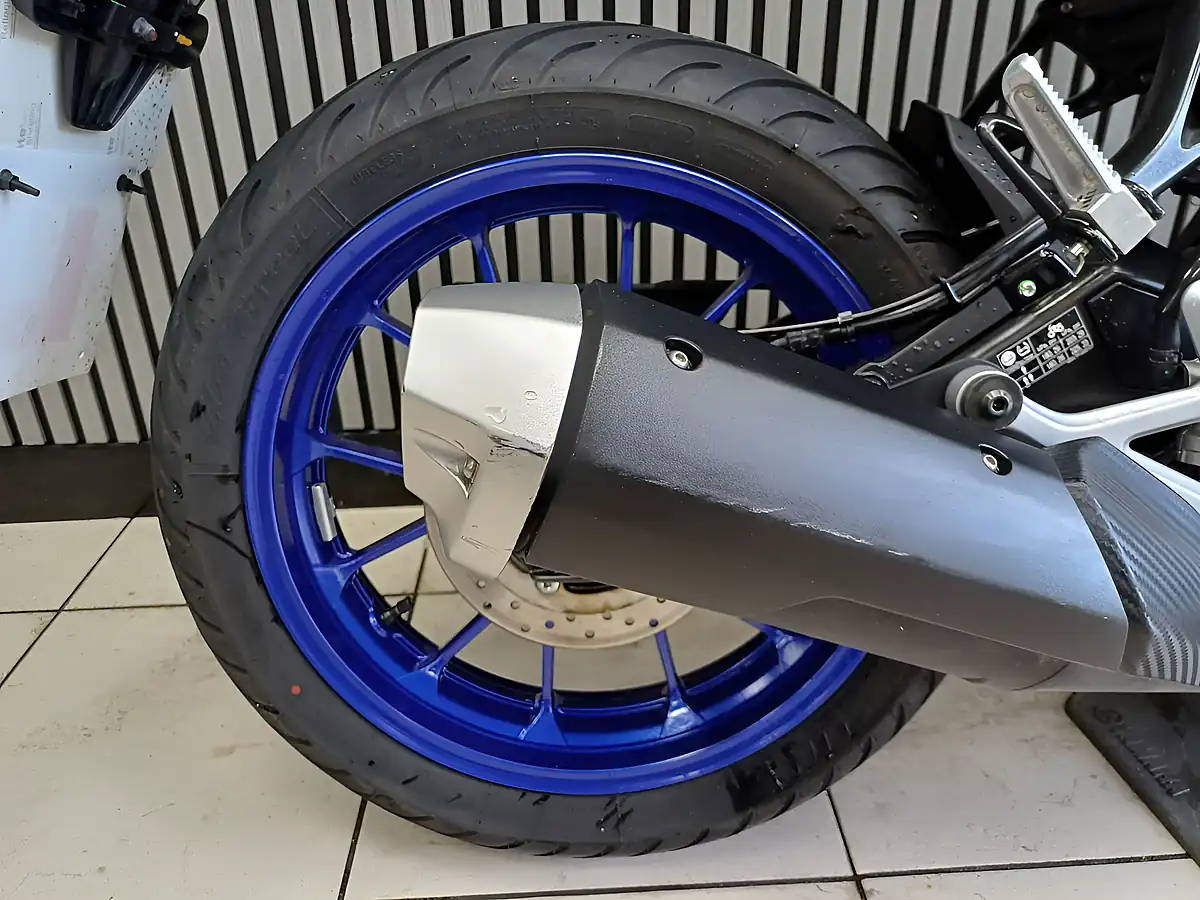 Used 2025 Yamaha MT-125 Blue - Interior and Exterior details 14