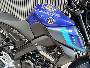 Used 2025 Yamaha MT-125 Blue - Interior and Exterior details 7
