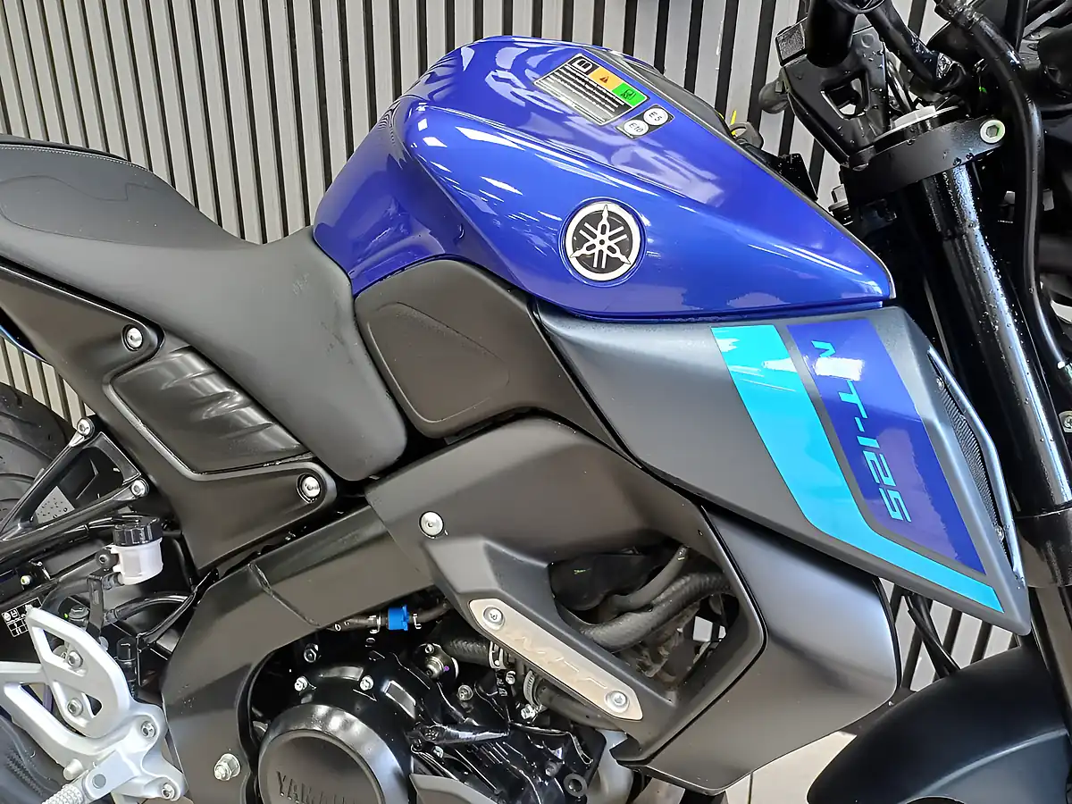 Used 2025 Yamaha MT-125 Blue - Interior and Exterior details 7