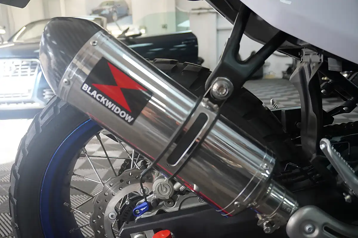 Used 2025 Yamaha Tenere 700 Adventure Blue - Interior and Exterior details 17