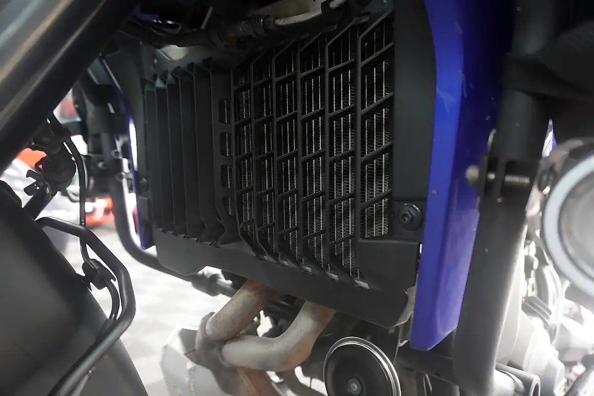 Used 2025 Yamaha Tenere 700 Adventure Blue - Interior and Exterior details 9