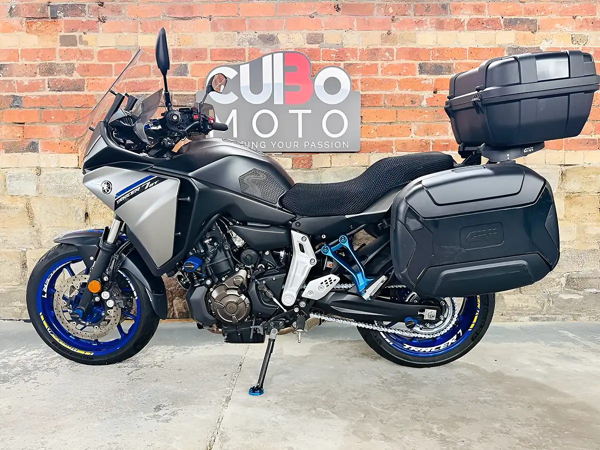 Used 2025 Yamaha Tracer 7 Touring Grey - Interior and Exterior details 11