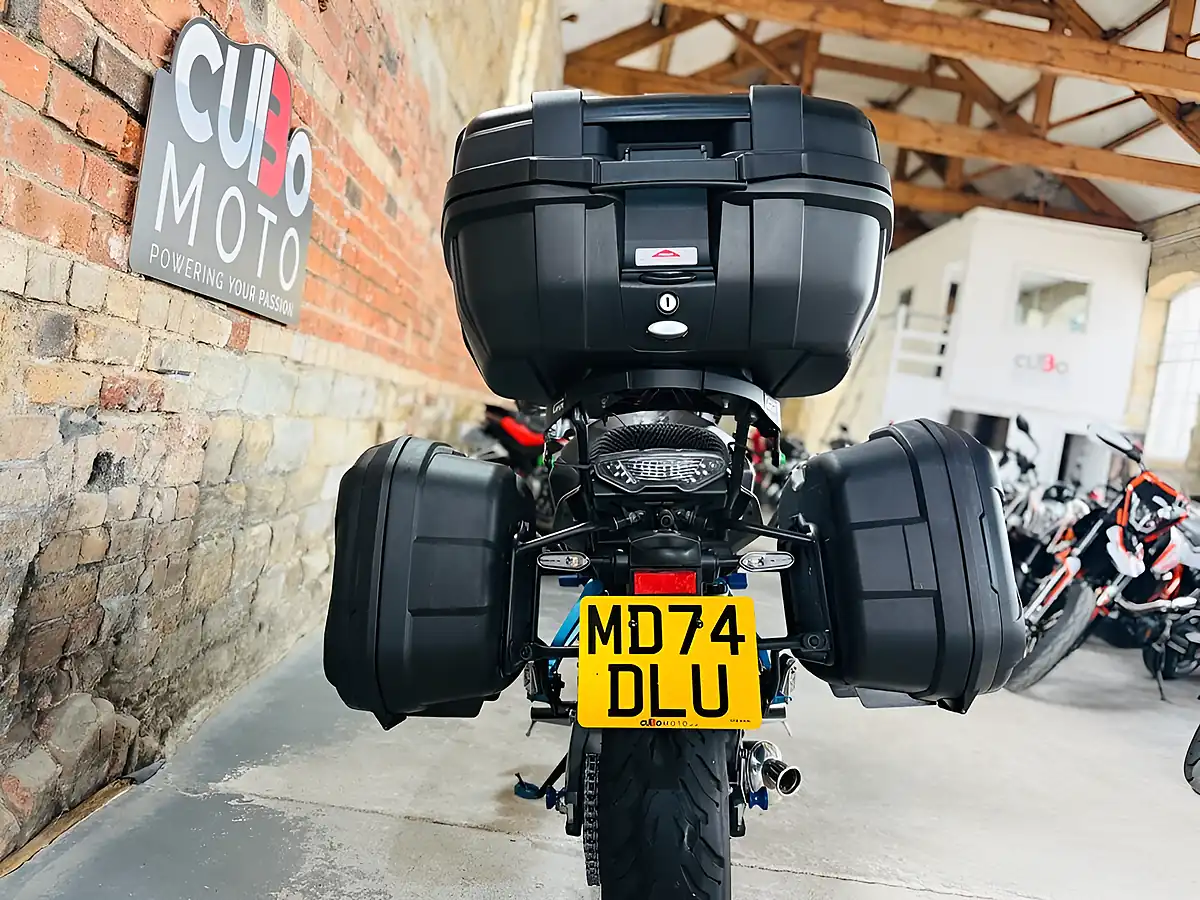 Used 2025 Yamaha Tracer 7 Touring Grey - Interior and Exterior details 18