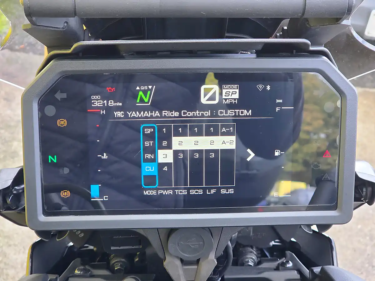 Used 2025 Yamaha Tracer 9 Gt+ Silver - Interior and Exterior details 15