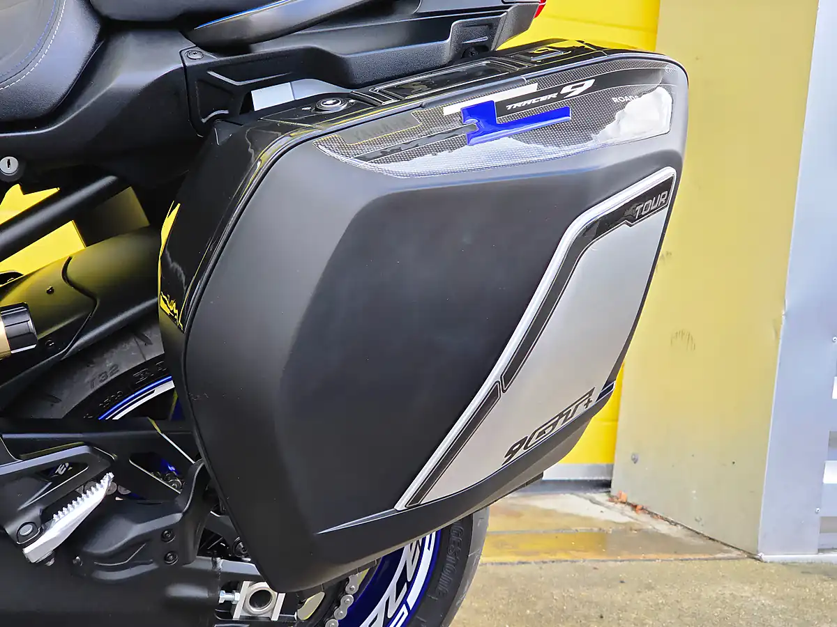 Used 2025 Yamaha Tracer 9 Gt+ Silver - Interior and Exterior details 18