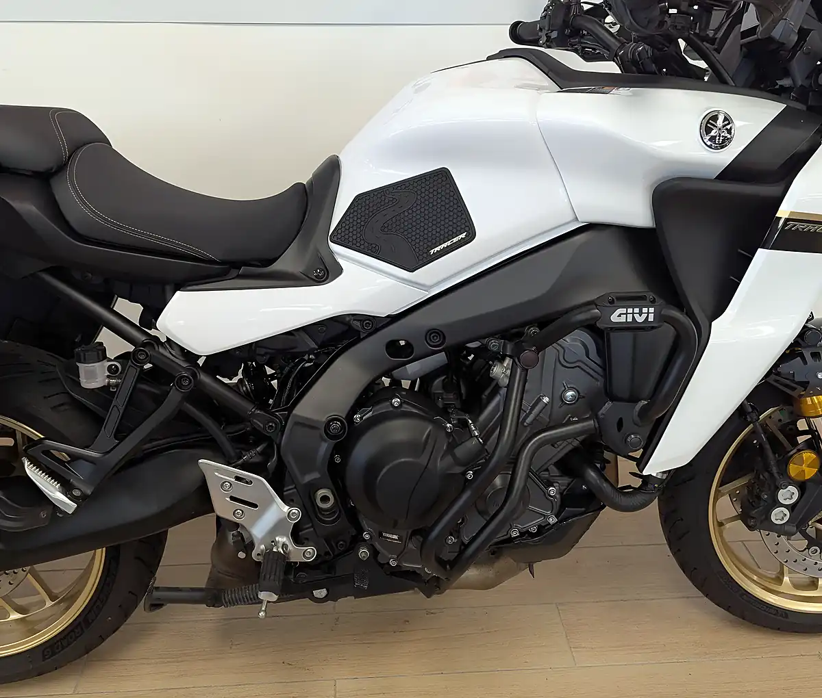 Used 2025 Yamaha Tracer 9 GT White - Interior and Exterior details 11