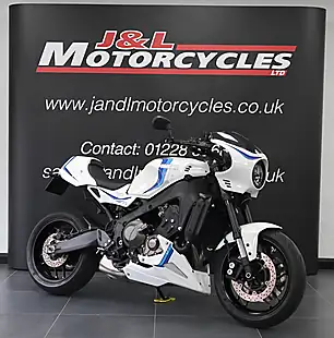Used 2025 Yamaha Xsr 900 White - Interior and Exterior details 3