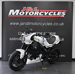 Used 2025 Yamaha Xsr 900 White - Interior and Exterior details 5