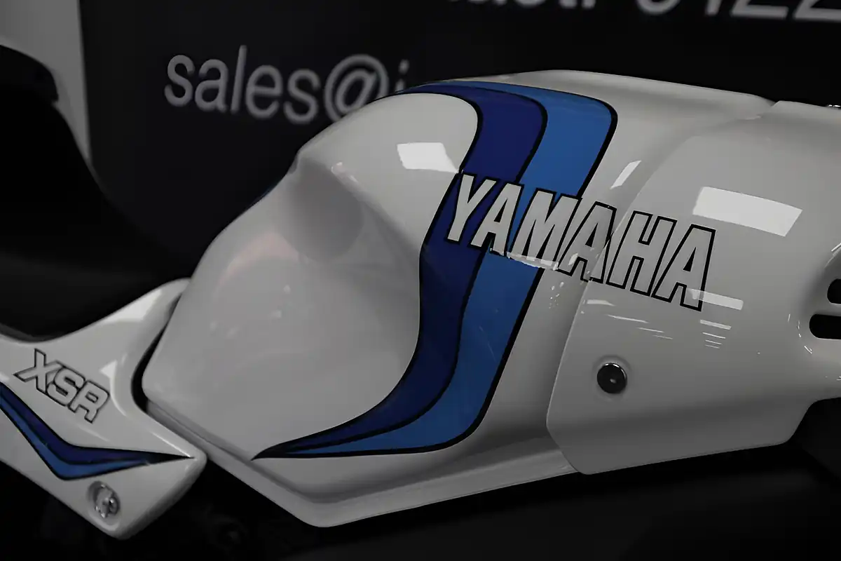 Used 2025 Yamaha Xsr 900 White - Interior and Exterior details 7