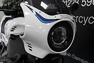 Used 2025 Yamaha Xsr 900 White - Interior and Exterior details 8