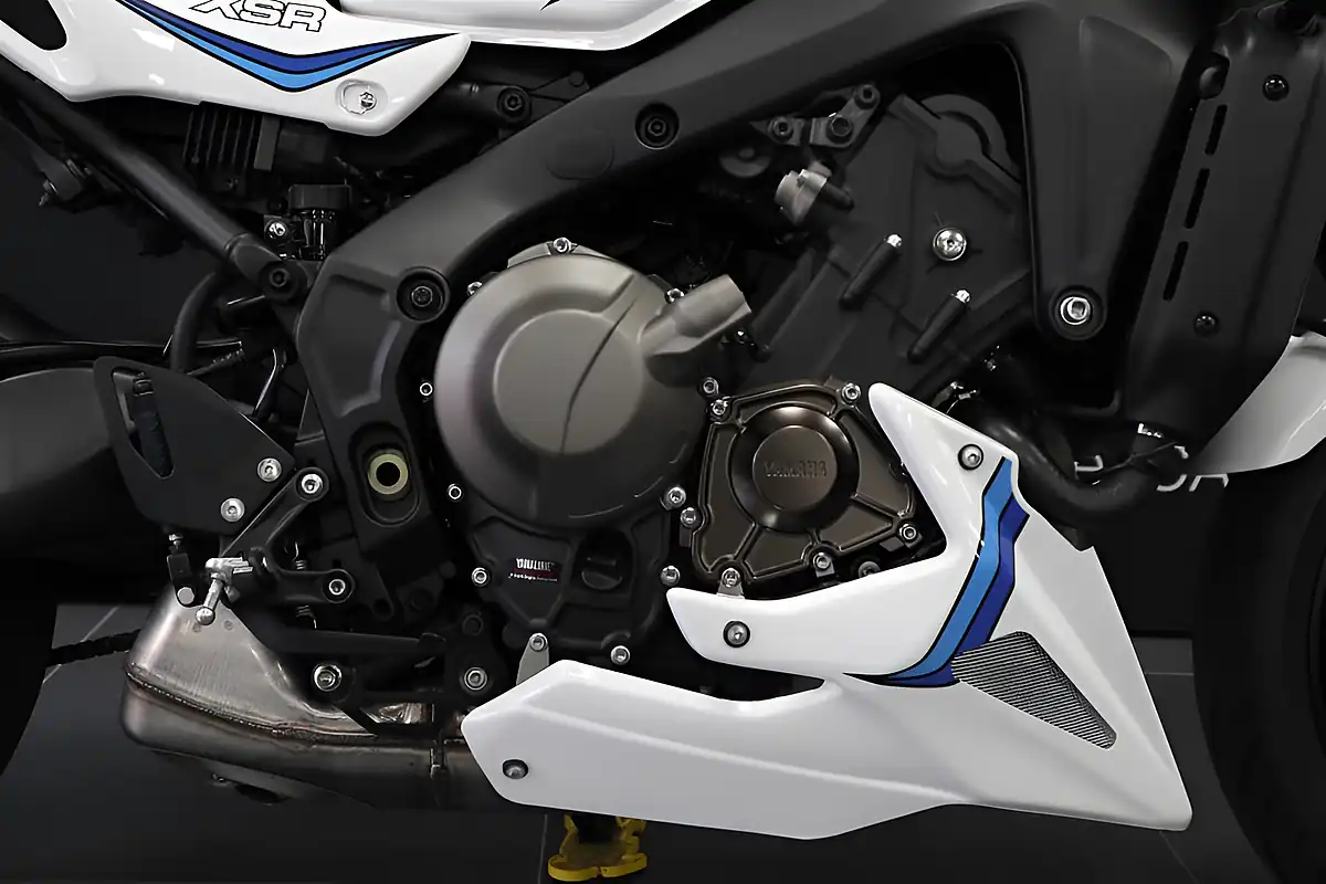 Used 2025 Yamaha Xsr 900 White - Interior and Exterior details 9