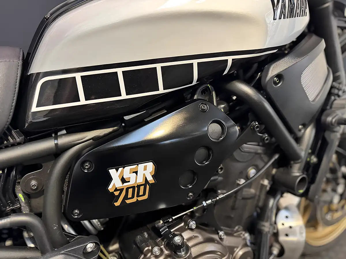 Used 2025 Yamaha XSR700 - Interior and Exterior details 10