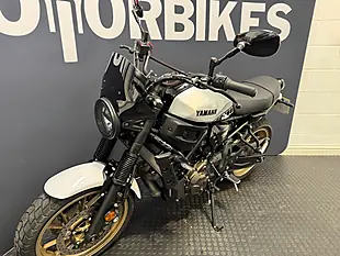 Used 2025 Yamaha XSR700 - Interior and Exterior details 15