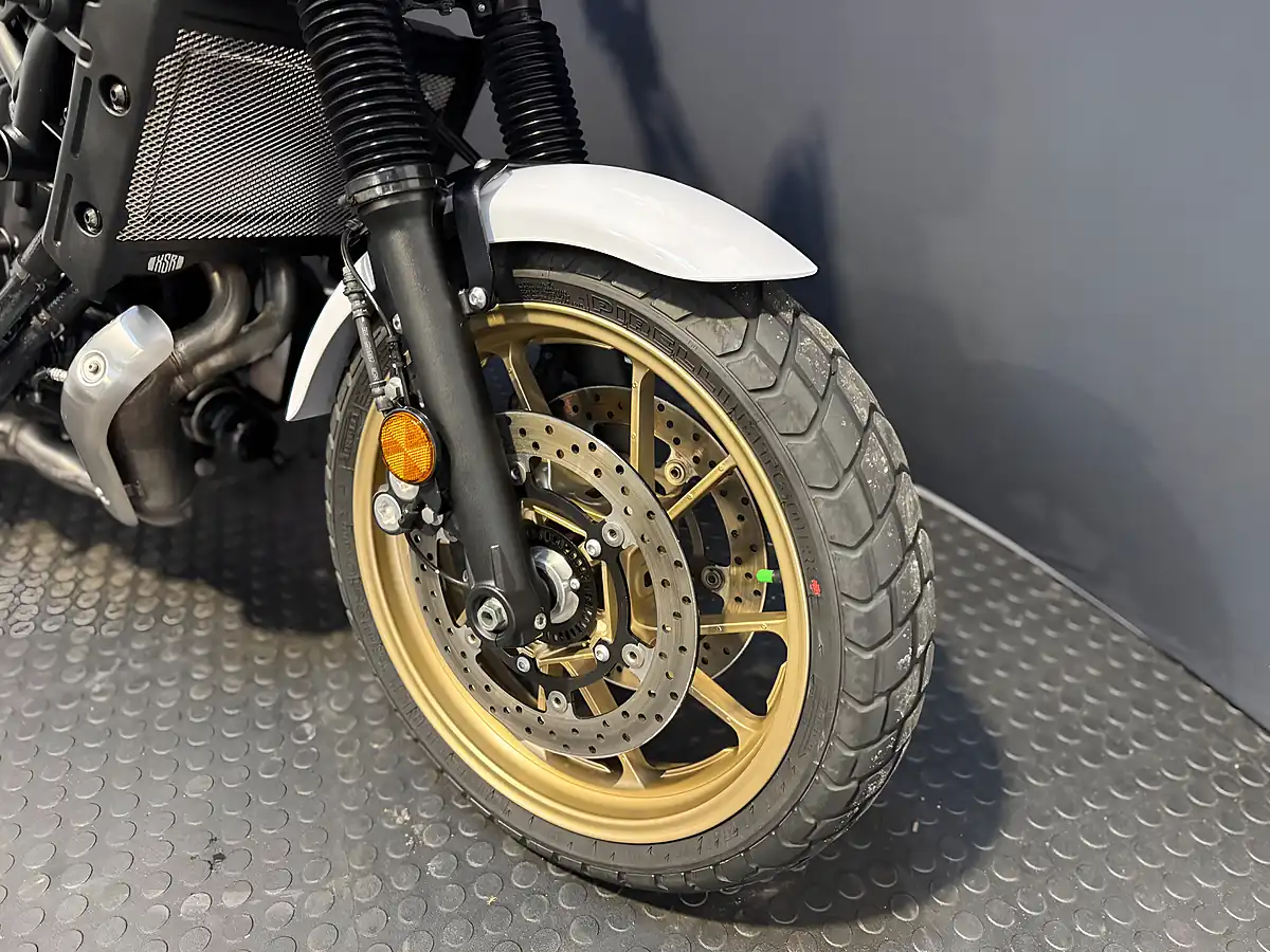 Used 2025 Yamaha XSR700 - Interior and Exterior details 6