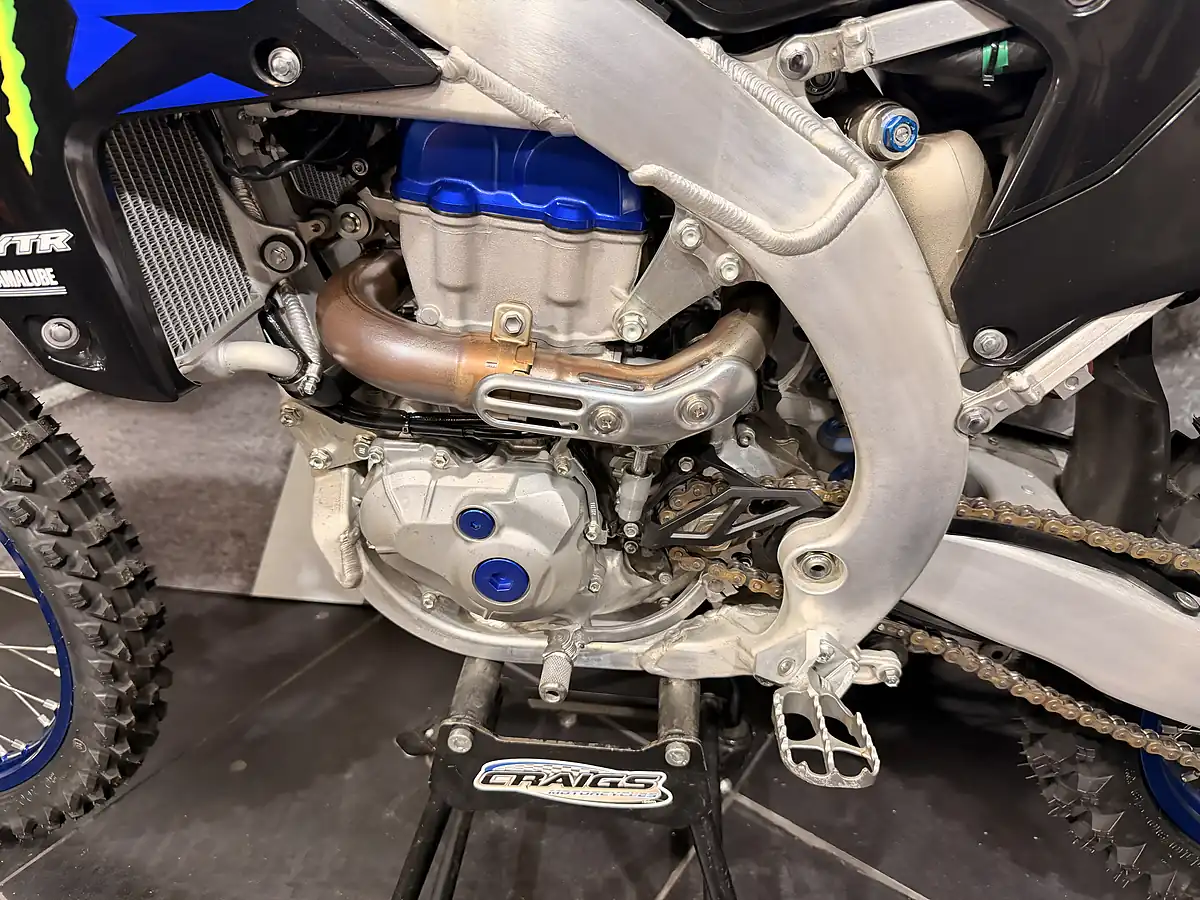 Used 2025 Yamaha YZ450F Monster Energy Edition Blue - Interior and Exterior details 9