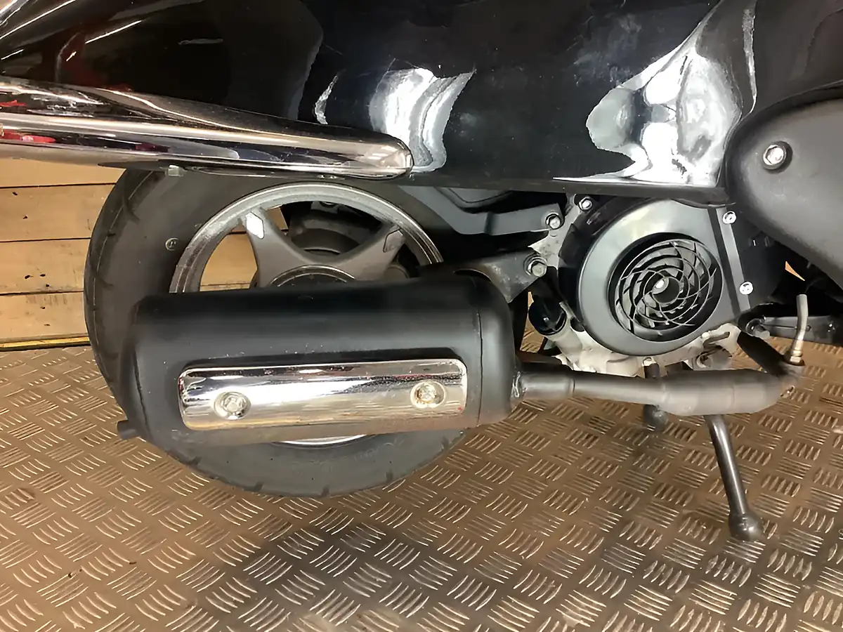 Used 2025 Zhongneng Zn 50 Qt-H Black - Interior and Exterior details 9