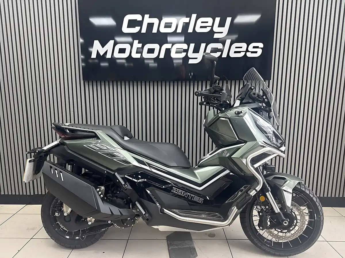 Used 2025 Zontes Zt 368 T-G Green - Interior and Exterior details 13