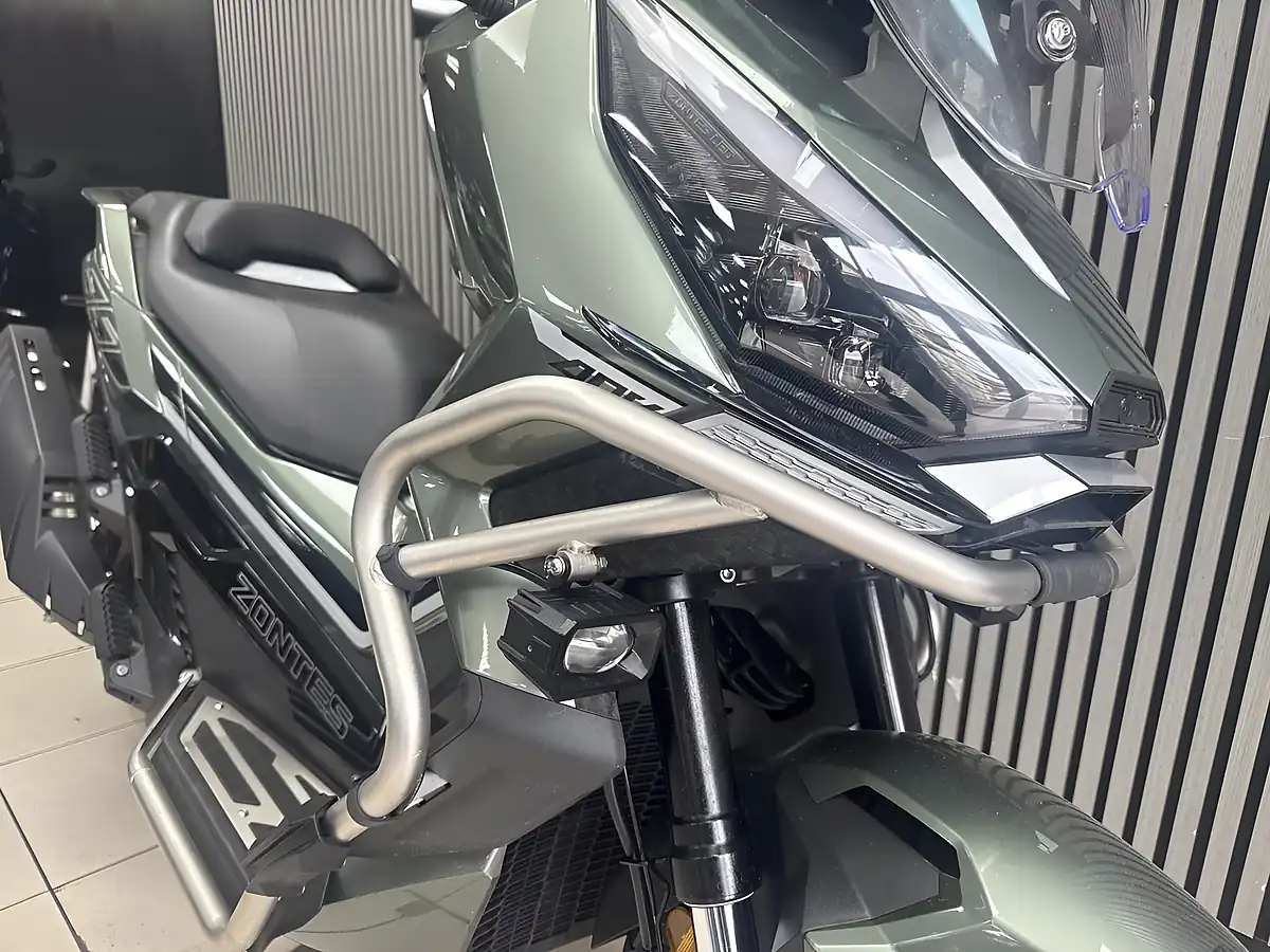 Used 2025 Zontes Zt 368 T-G Green - Interior and Exterior details 4