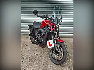 Used 2025 Zontes ZT125-C Red - Interior and Exterior details 2