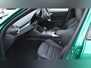 Used 2026 Alfa Romeo Giulia Intensa Green - Interior and Exterior details 20