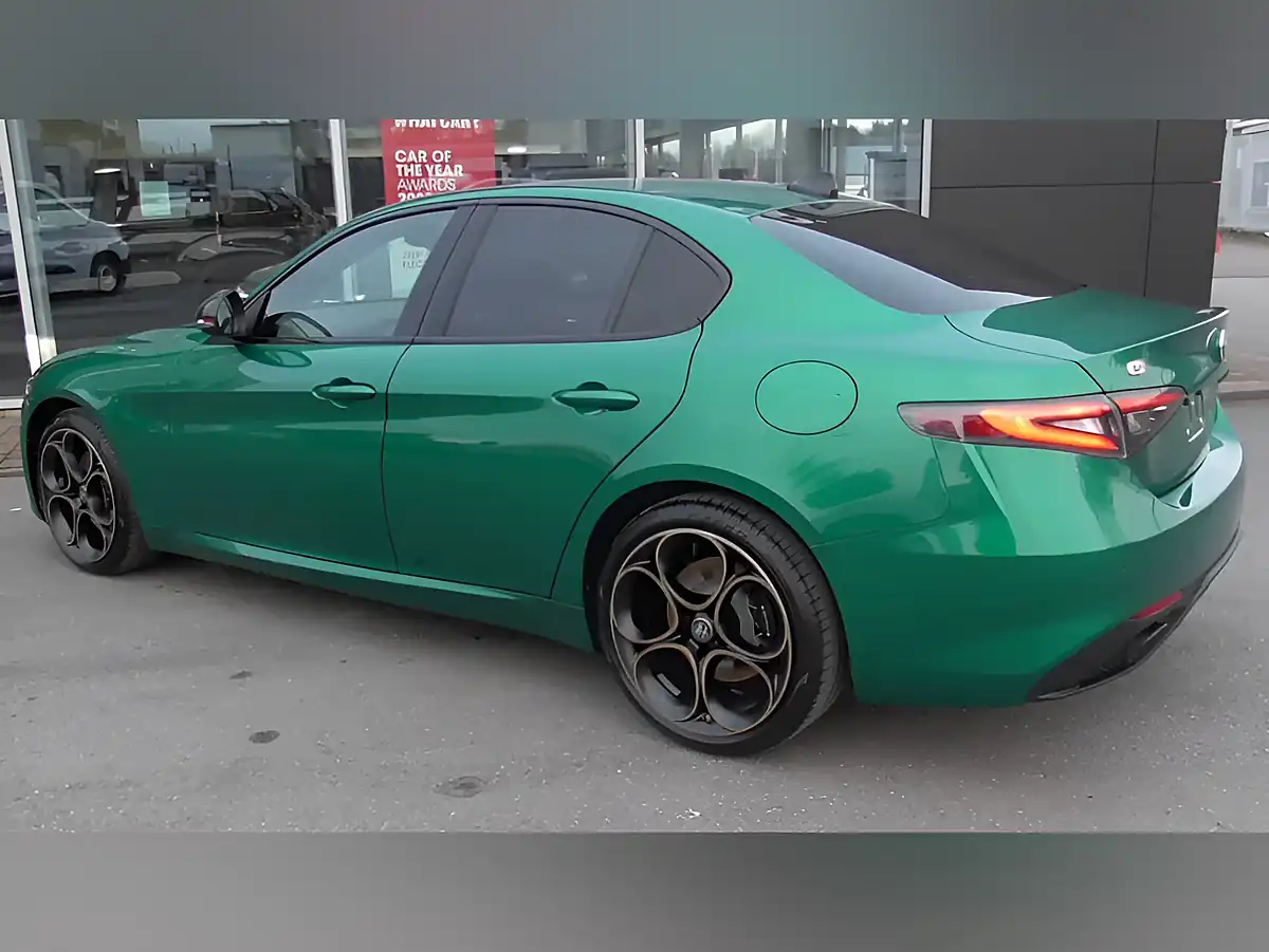 Used 2026 Alfa Romeo Giulia Intensa Green - Interior and Exterior details 6