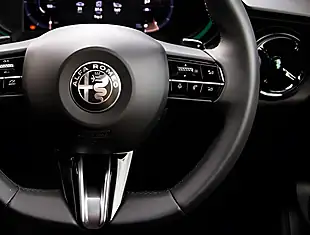 Used 2026 Alfa Romeo Junior Green - Interior and Exterior details 13