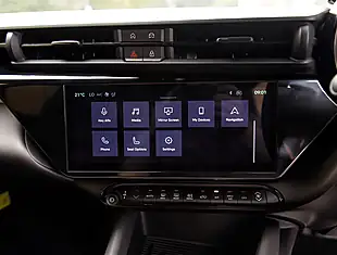 Used 2026 Alfa Romeo Junior Green - Interior and Exterior details 15