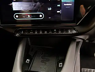 Used 2026 Alfa Romeo Junior Green - Interior and Exterior details 19