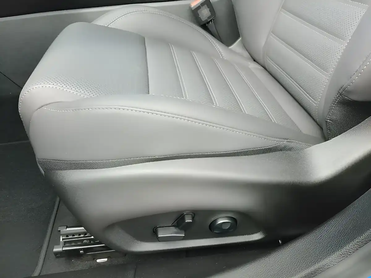 Used 2026 Alfa Romeo Tonale Mhev Veloce Blue - Interior and Exterior details 12