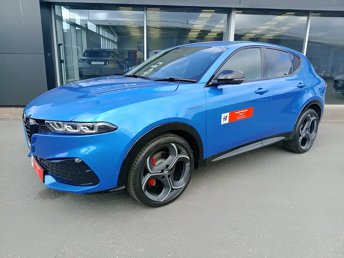 Used 2026 Alfa Romeo Tonale Mhev Veloce Blue - Interior and Exterior details 3