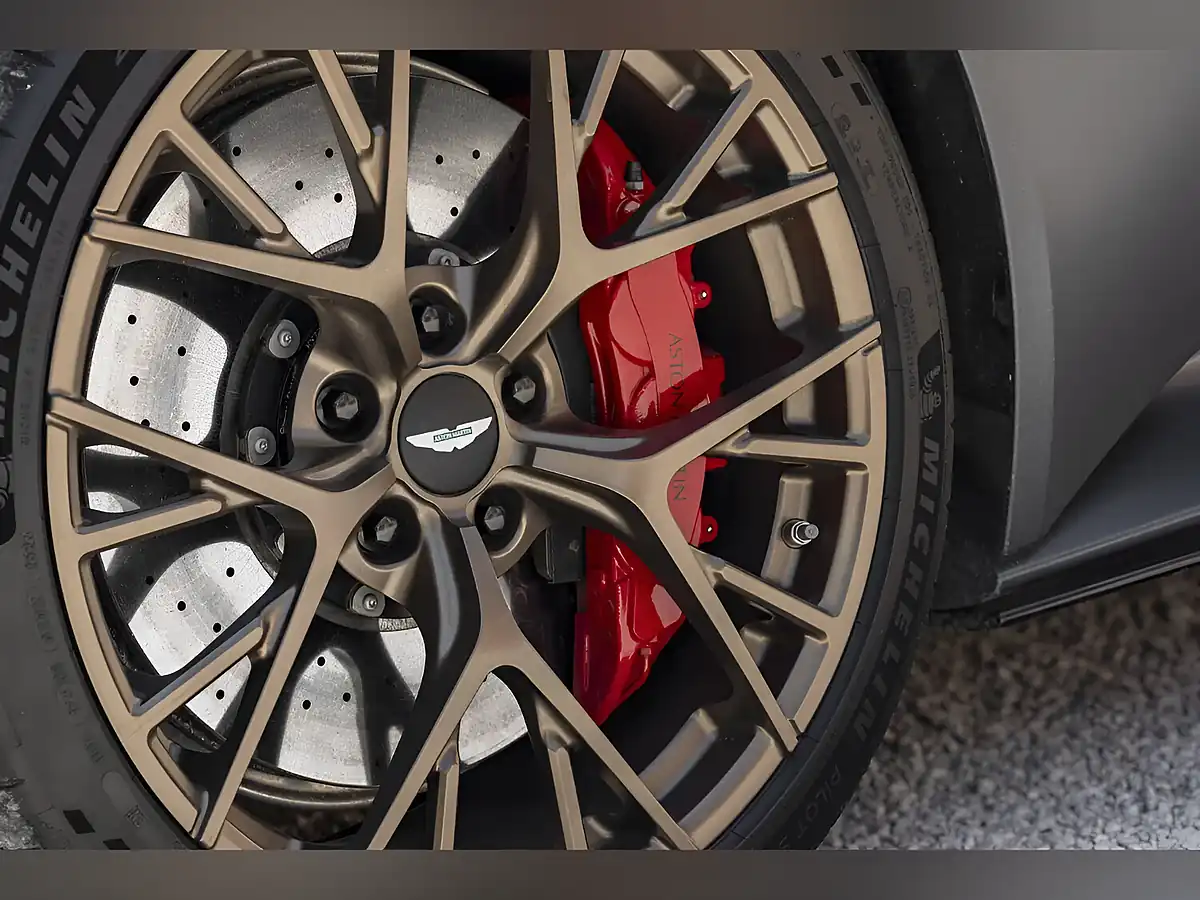 Used 2026 Aston Martin DB12 S Xenon Grey - Interior and Exterior details 5