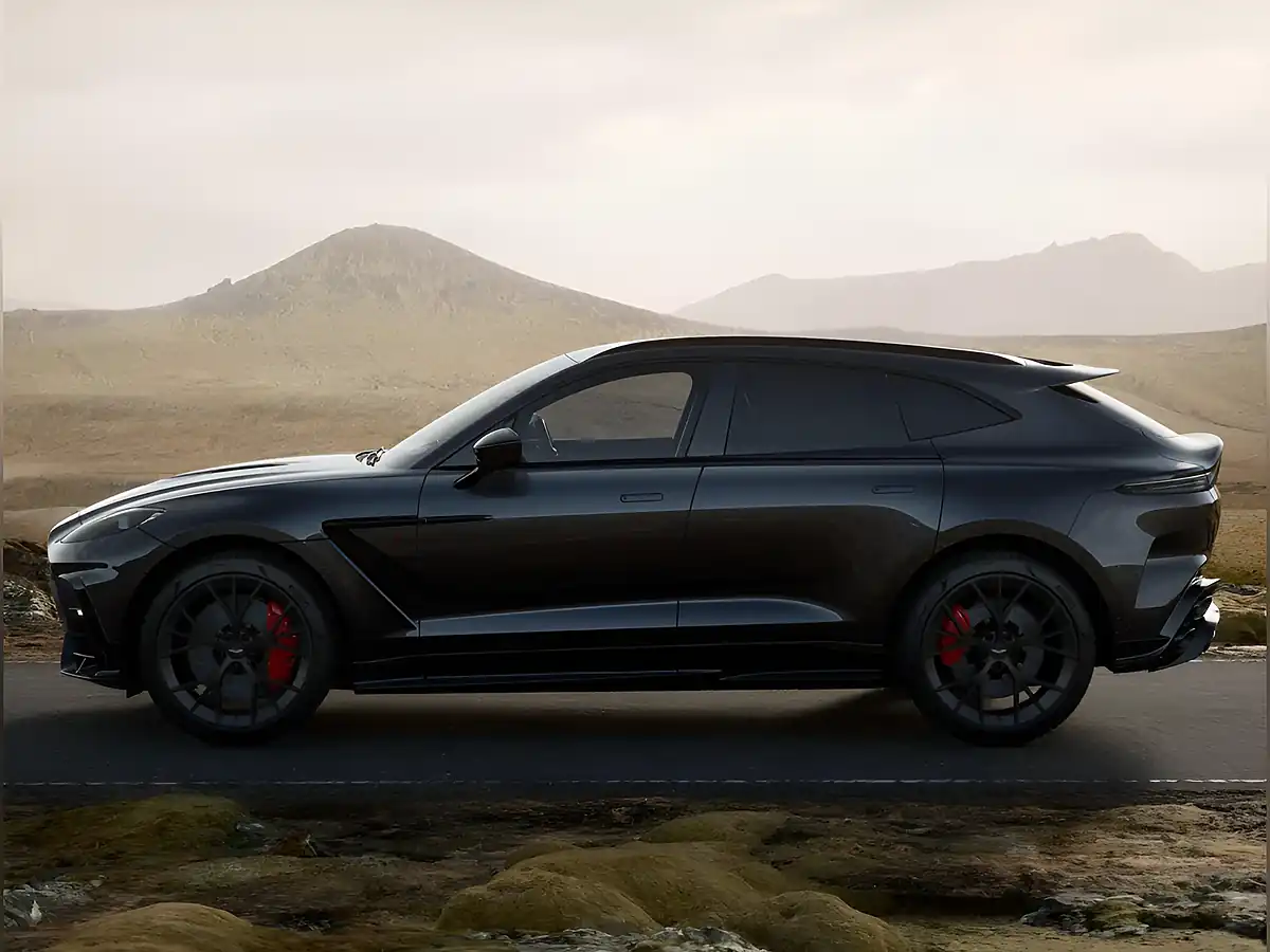 Used 2026 Aston Martin Dbx S Onyx Black - Interior and Exterior details 2