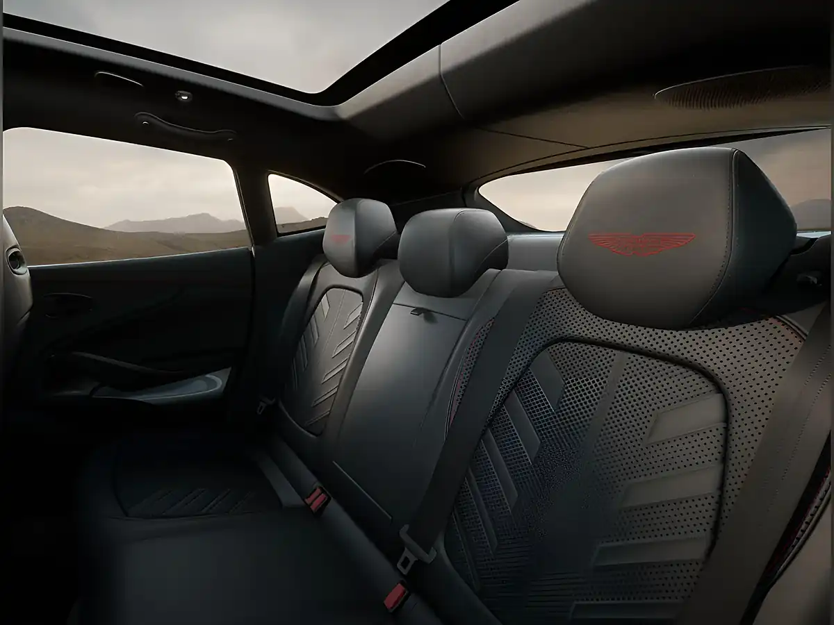Used 2026 Aston Martin Dbx S Onyx Black - Interior and Exterior details 9