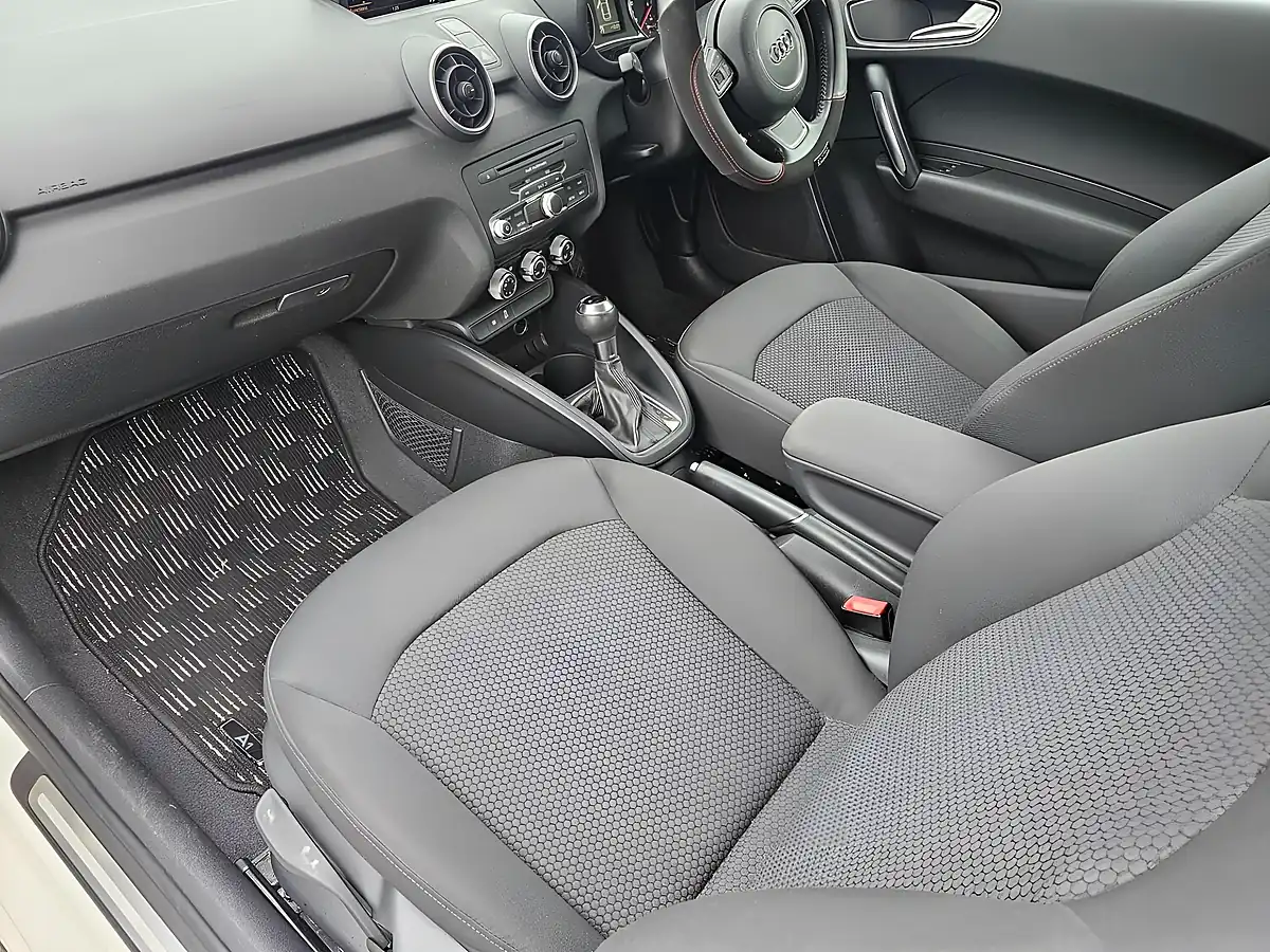 Used 2026 Audi A1 Se White - Interior and Exterior details 9