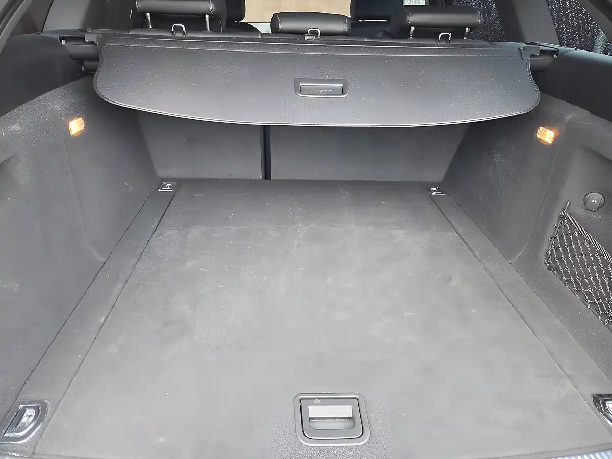 Used 2026 Audi A4 Avant S Line White - Interior and Exterior details 18