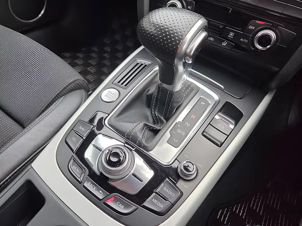 Used 2026 Audi A4 Avant S Line White - Interior and Exterior details 9