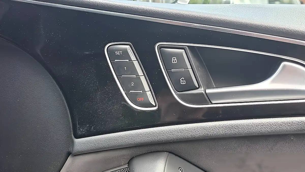 Used 2026 Audi A6 Avant Black Edition White - Interior and Exterior details 10