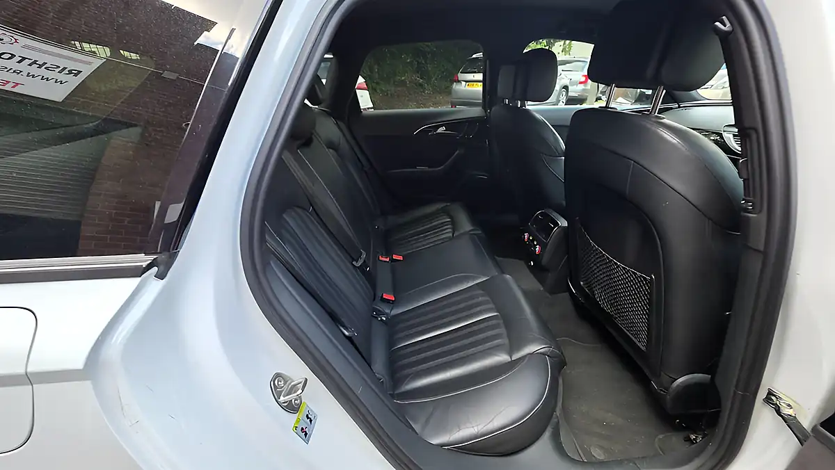 Used 2026 Audi A6 Avant Black Edition White - Interior and Exterior details 7