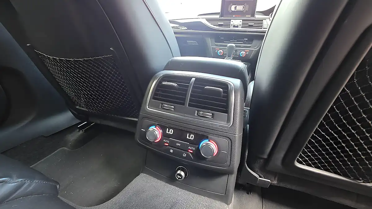 Used 2026 Audi A6 Avant Black Edition White - Interior and Exterior details 8
