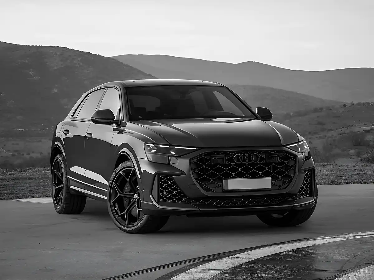 Used 2026 Audi RS Q8 Performance Carbon Vorsprung Mythos Black - Interior and Exterior details 9