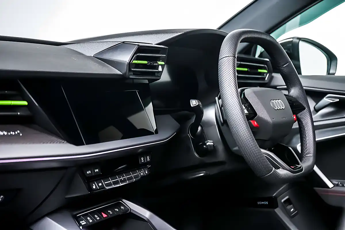 Used 2026 Audi RS3 Carbon Vorsprung Sportback Kyalami Green - Interior and Exterior details 20