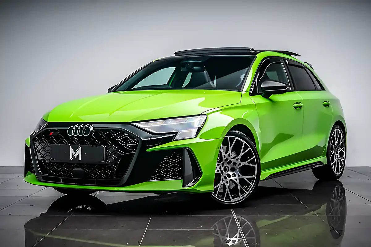 Used 2026 Audi RS3 Carbon Vorsprung Sportback Kyalami Green - Interior and Exterior details 5