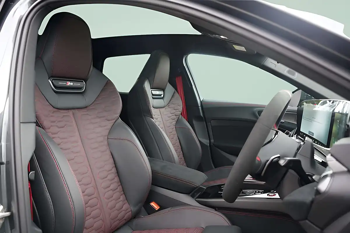 Used 2026 Audi RS5 Avant Performance Vorsprung Daytona Grey - Interior and Exterior details 2